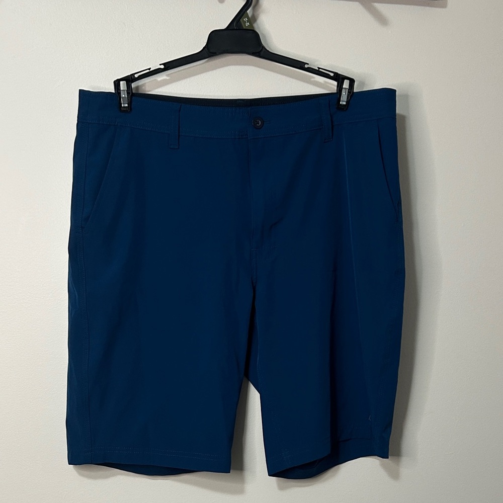 Nautica Men's Deep Blue Flat Front Shorts size‎ 34